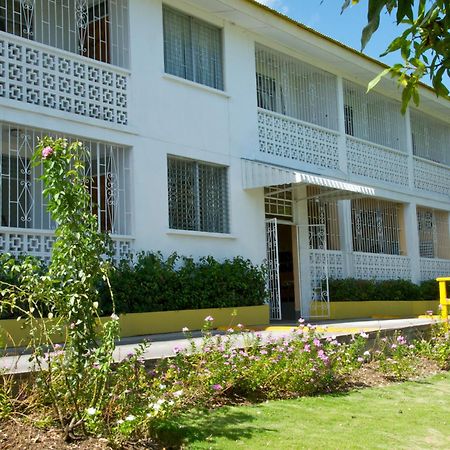 Adulo Apartments Bridgetown Extérieur photo