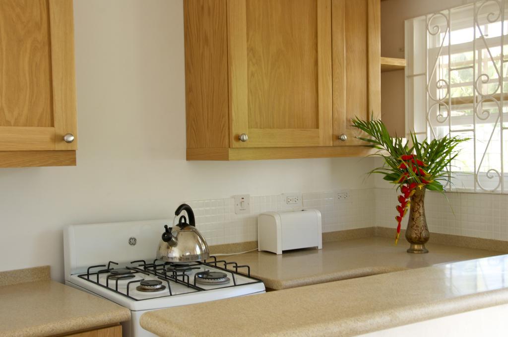 Adulo Apartments Bridgetown Extérieur photo