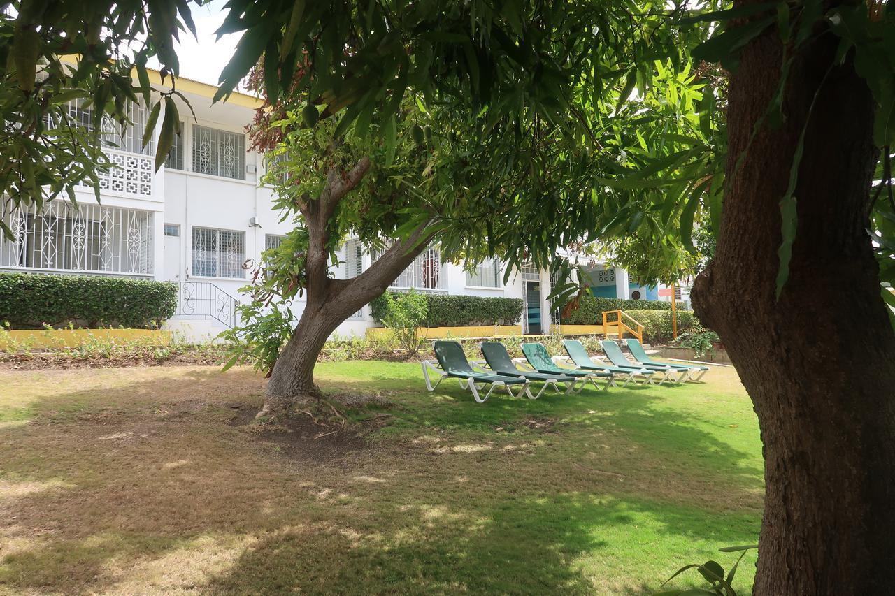 Adulo Apartments Bridgetown Extérieur photo